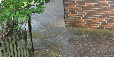 Fliserens af terrasse - før